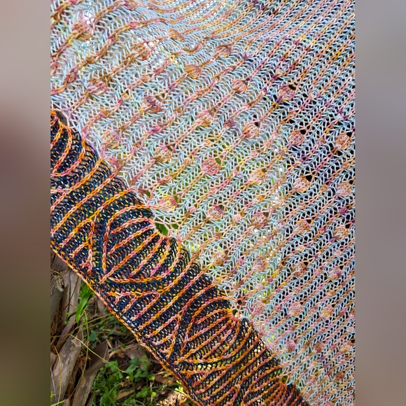 Hand Crafted OOAK Avantgarde Contemporary Reversible Knit Shawl Orange Pink - Picture 4 of 16